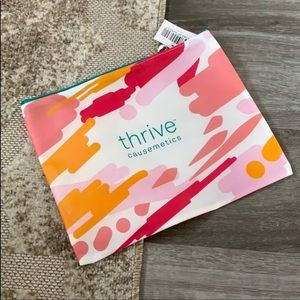 Thrive causemetics pouch